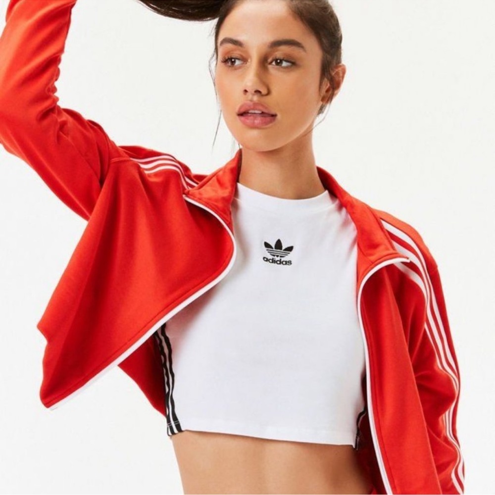 Adidas Women’s Jacket Red Cropped size Medium